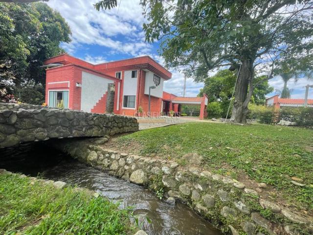 Casas, Alquiler en Pance