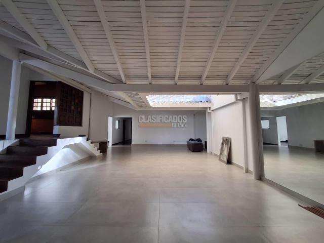 Casas, Alquiler en La Flora