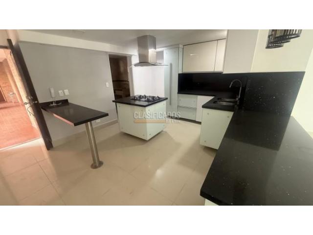 Apartamentos, Venta en Prados del Norte