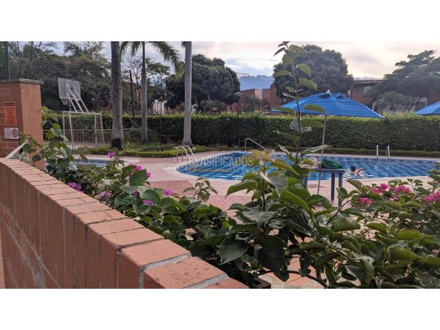 Apartamentos, Venta en La Hacienda