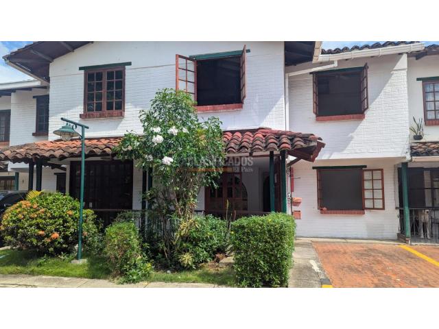 Casas, Venta en Alférez Real