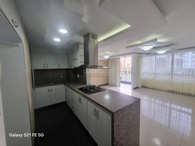 Apartamentos, Venta en Valle del Lili
