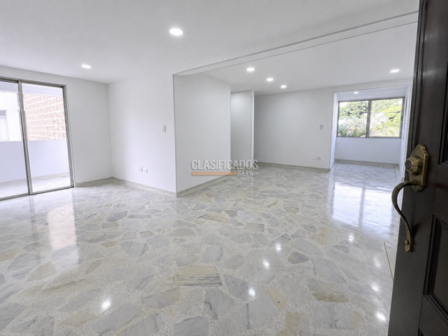 Apartamentos, Venta en Camino Real