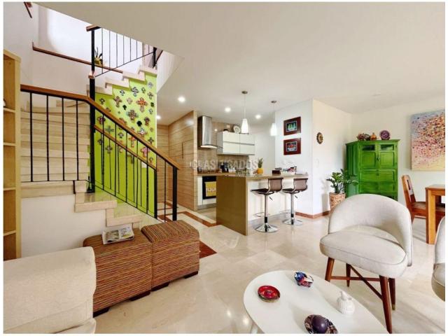 Apartamentos, Venta en Arboleda