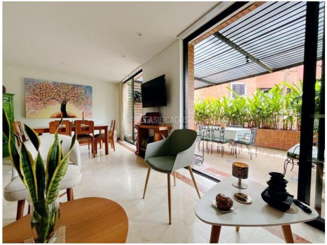 Apartamentos, Venta en Arboleda