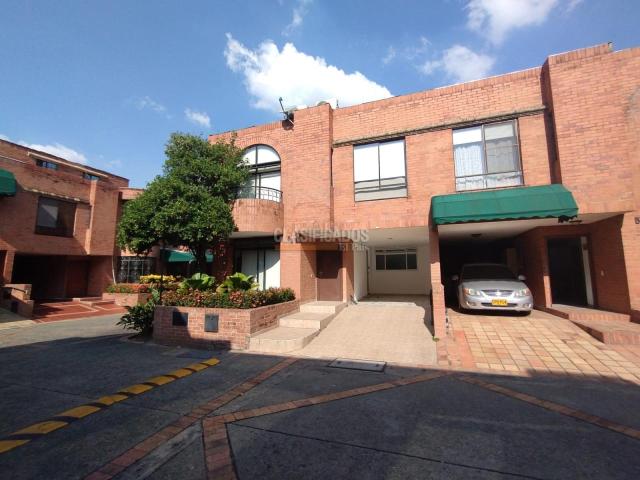 Casas, Venta en Nueva Tequendama