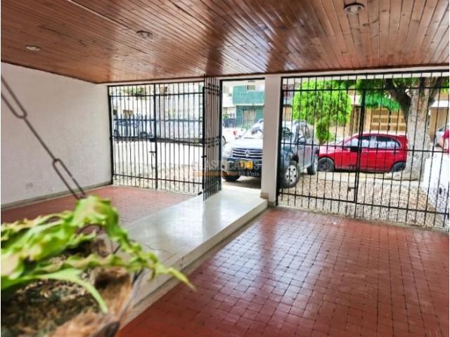 Casas, Venta en La Flora