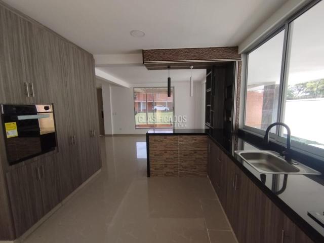 Casas, Alquiler en El Castillo