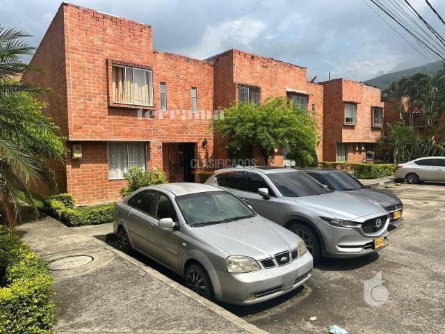 Casas, Venta en Yumbo
