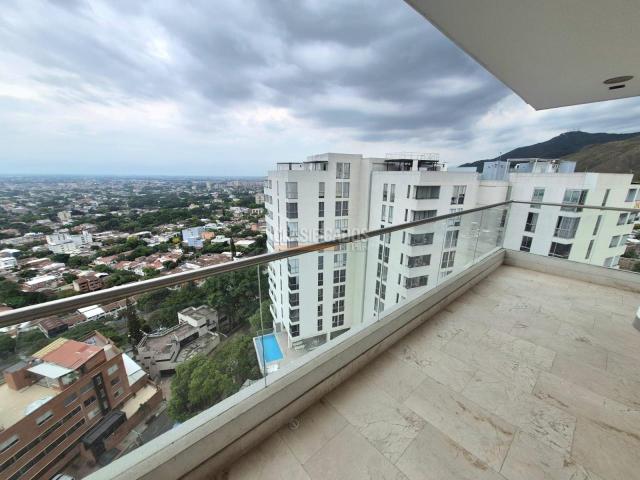 Apartamentos, Alquiler en Altos Menga