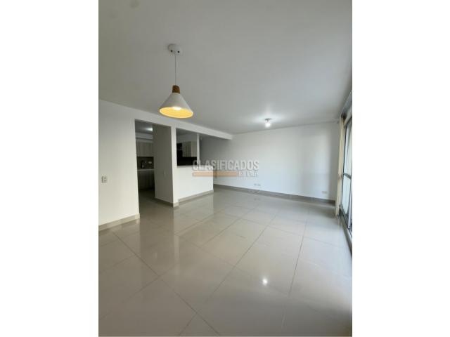 Apartamentos, Venta en Valle del Lili