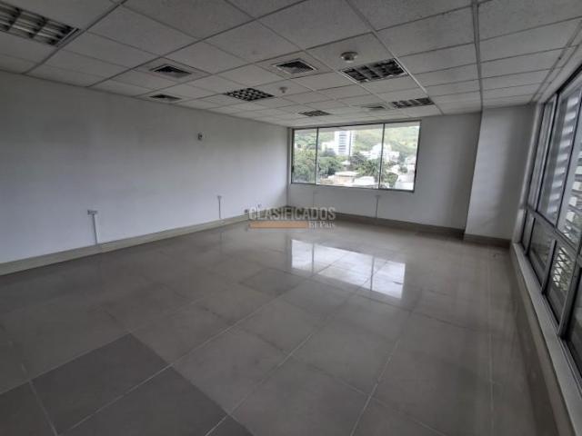 Oficinas y Consultorios, Alquiler en Santa Mónica Residencial