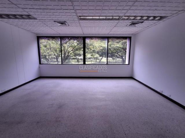 Oficinas y Consultorios, Venta en La Flora