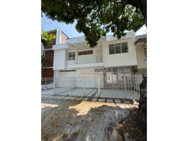 Casas, Venta en La Flora