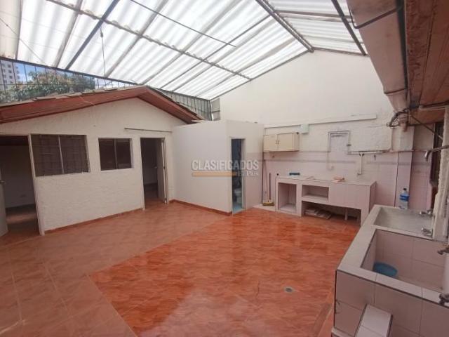 Casas, Venta en Prados del Norte