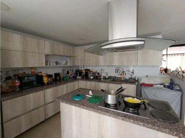 Casas, Alquiler en Tequendama