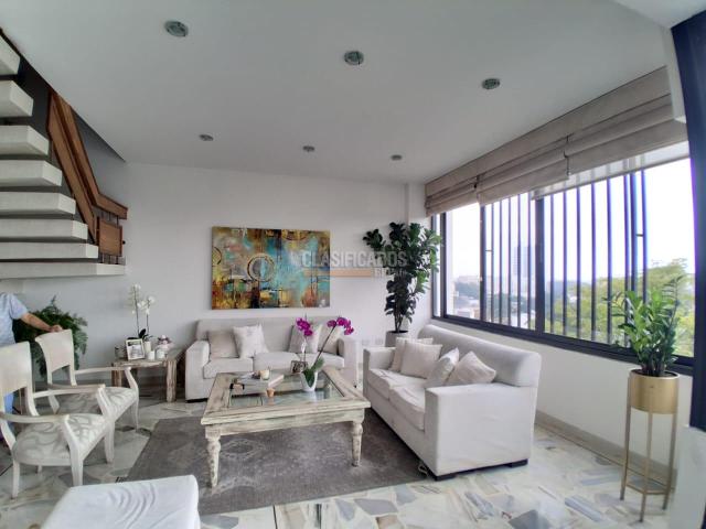 Apartamentos, Venta en Santa Mónica Residencial