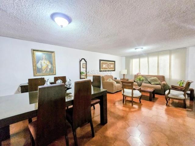 Casas, Venta en Prados del Norte