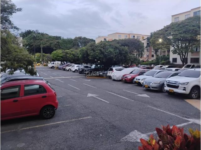 Apartamentos, Venta en Cañaverales