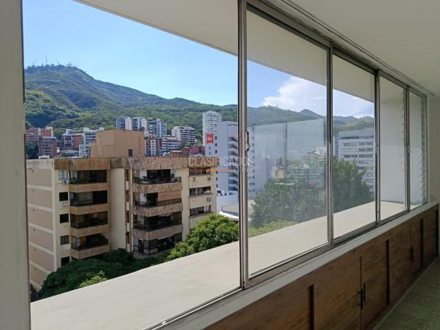 Apartamentos, Venta en Santa Mónica Residencial