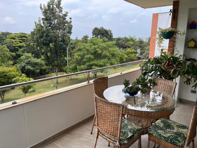 Apartamentos, Venta en Arboleda de Miramontes