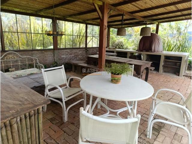 Fincas y Casas Campestres, Venta en Yumbo