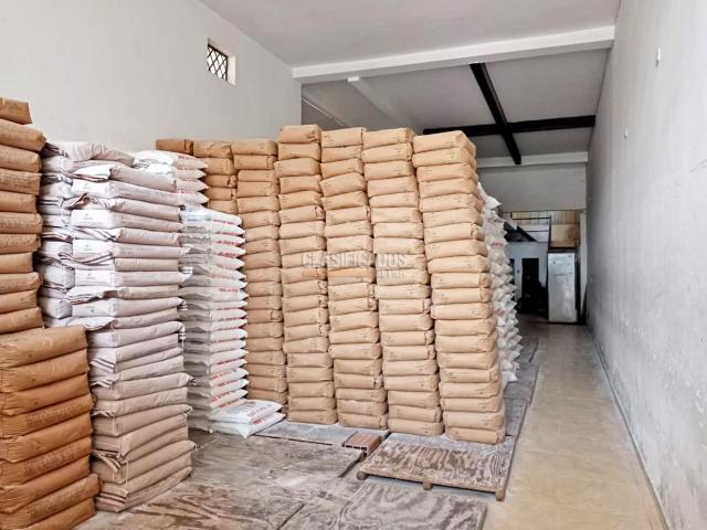Locales y Bodegas, Venta en La Floresta