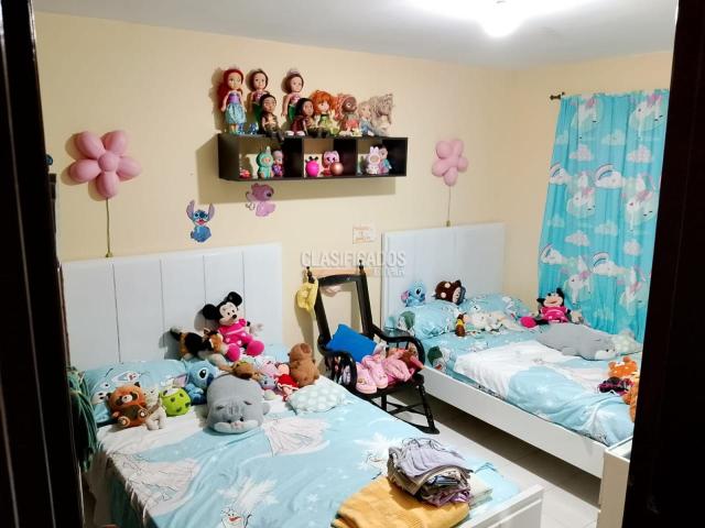 Casas, Venta en Gran Limonar