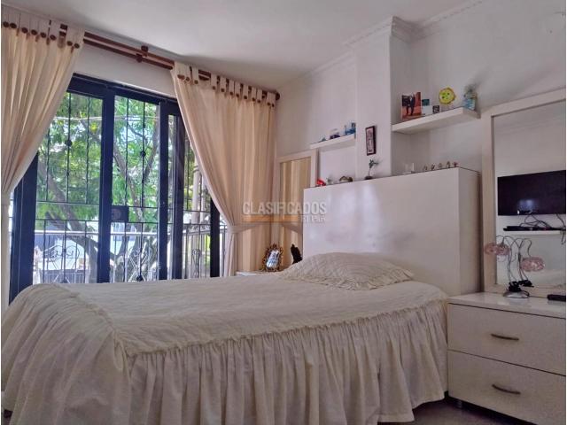 Casas, Venta en Santa Bárbara