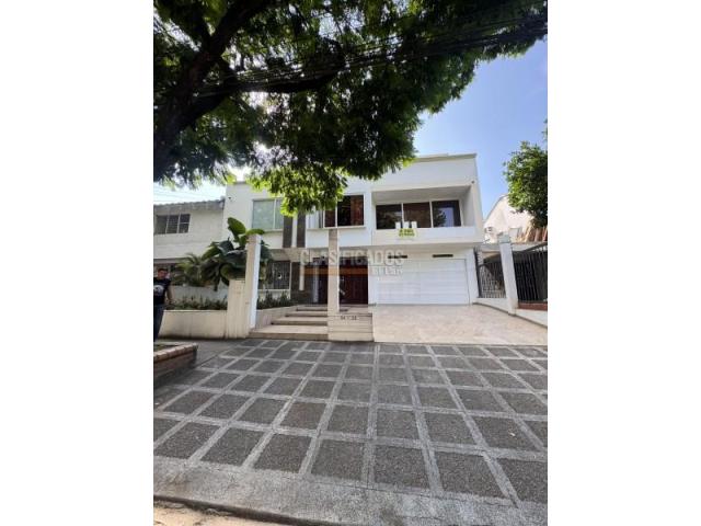 Casas, Venta en La Flora
