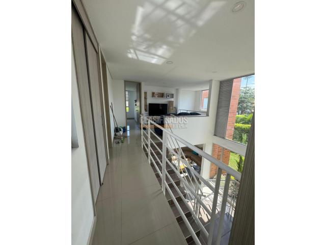 Casas, Venta en La Morada