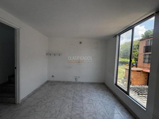 Casas, Venta en Ciudad 2.000