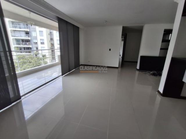 Apartamentos, Venta en Altos Menga