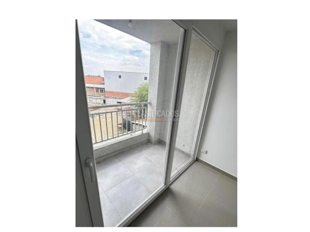 Apartamentos, Venta en Yumbo