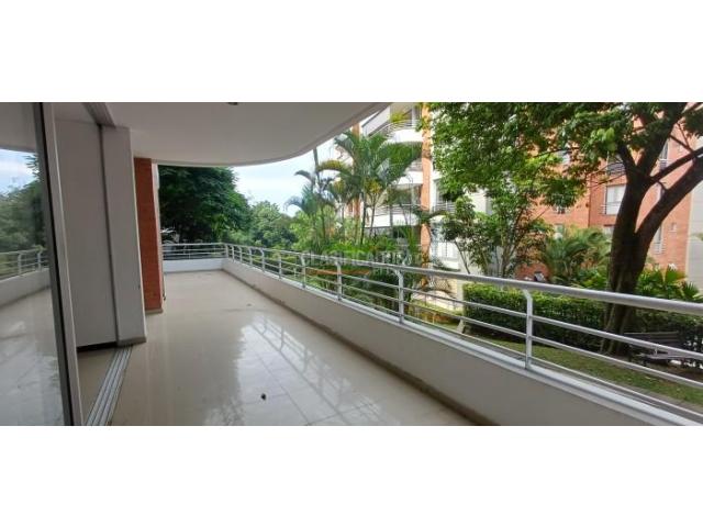 Apartamentos, Venta en Ciudad Jardín
