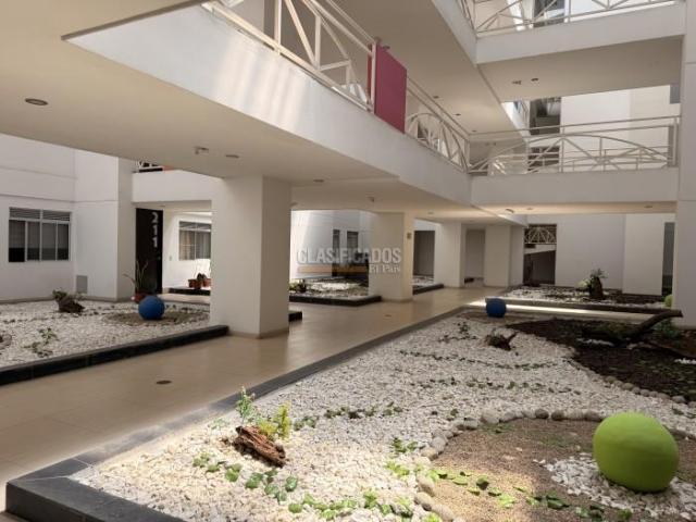 Apartamentos, Alquiler en Las Quintas de Don Simón