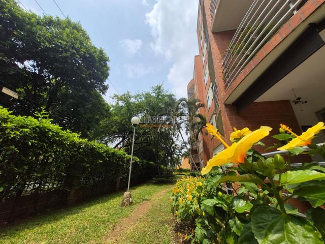 Apartamentos, Venta en Las Quintas de Don Simón