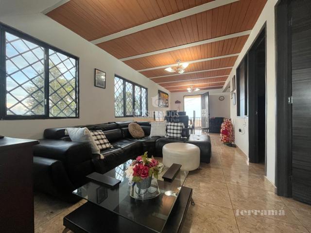 Fincas y Casas Campestres, Venta en Yumbo