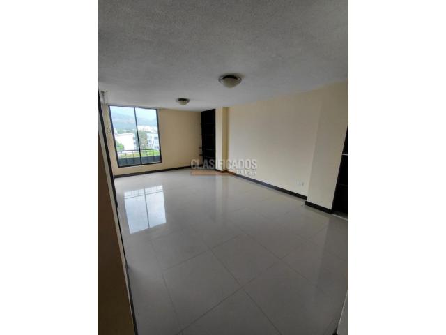 Apartamentos, Venta en El Limonar