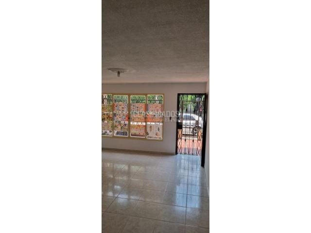 Casas, Venta en Primero de Mayo