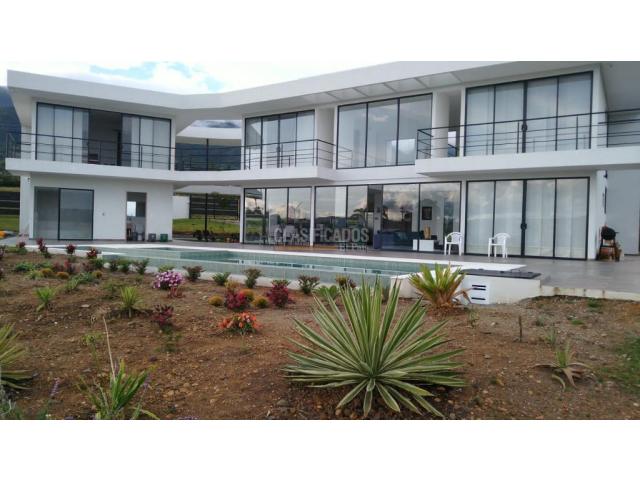 Fincas y Casas Campestres, Venta en Calima (Darién)