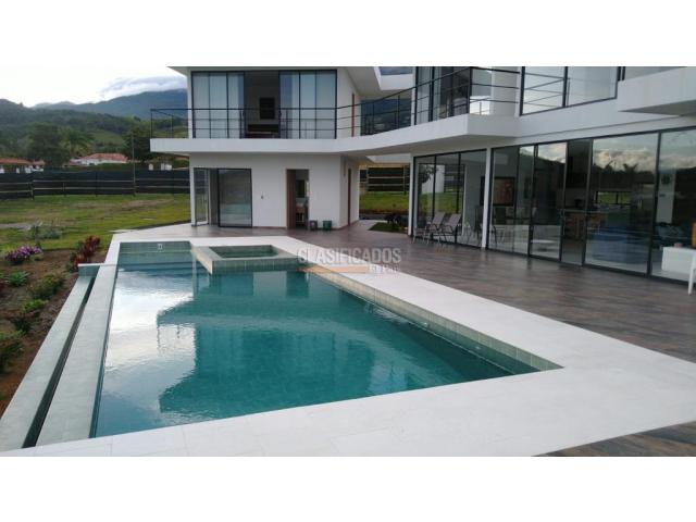 Fincas y Casas Campestres, Venta en Calima (Darién)