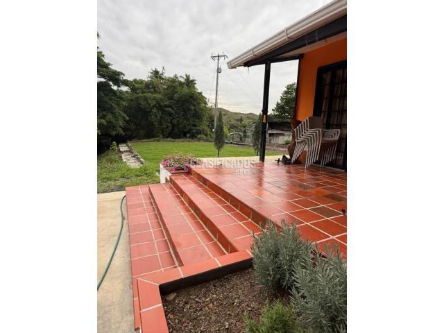 Casas, Venta en Yumbo