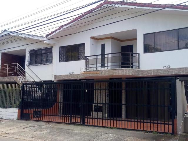 Casas, Venta en Prados del Norte