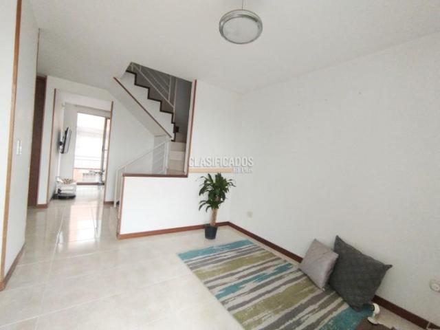 Apartamentos, Venta en Valle del Lili