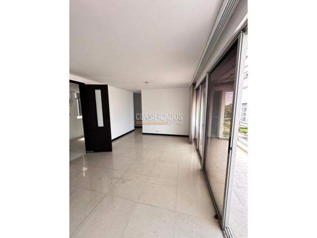 Apartamentos, Venta en Ciudad Jardín