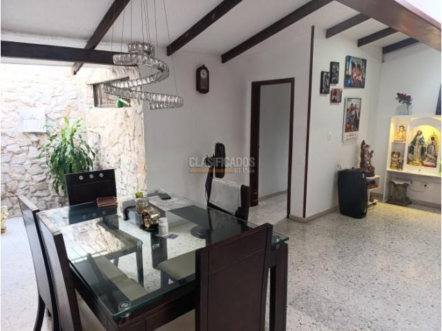 Casas, Venta en Prados del Norte