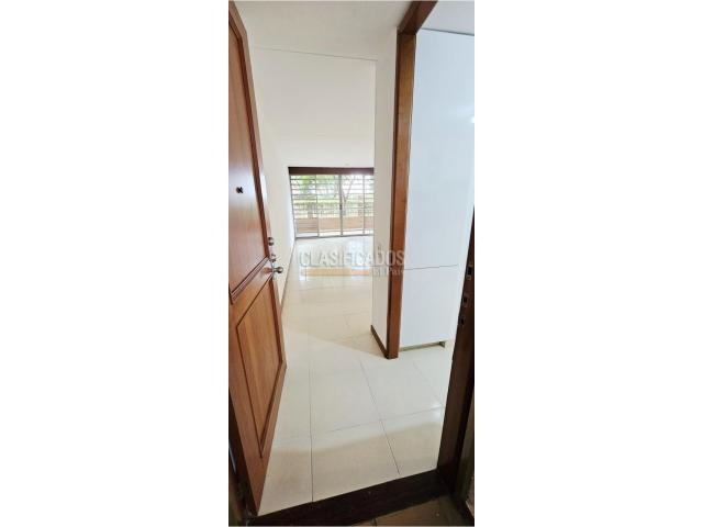 Apartamentos, Venta en Valle del Lili