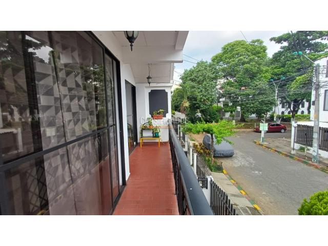 Casas, Venta en Paseo de los Almendros