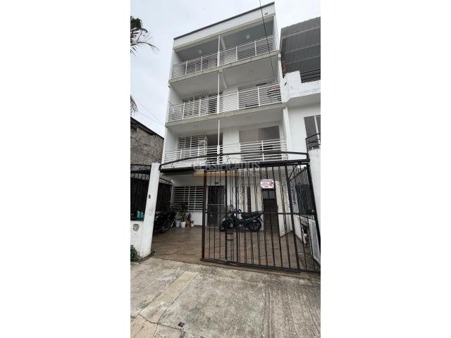 Casas, Venta en Ciudad 2.000